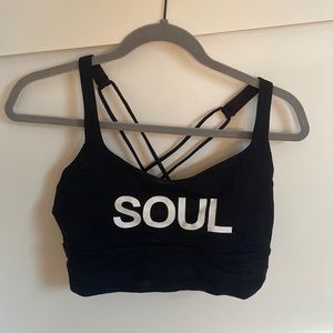 Black lululemon sports bra